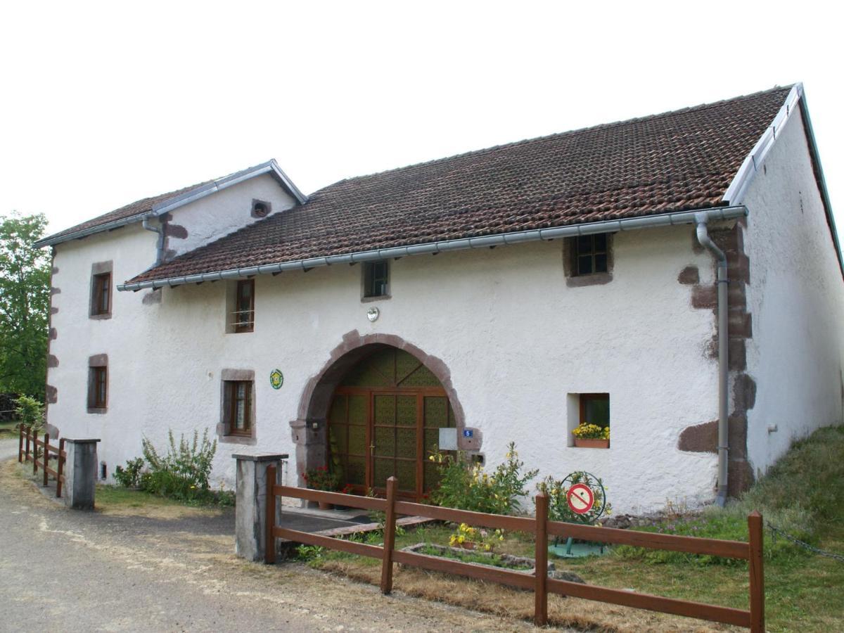 Spacious Holiday Home Near The Forest Esmoulieres 客房 照片