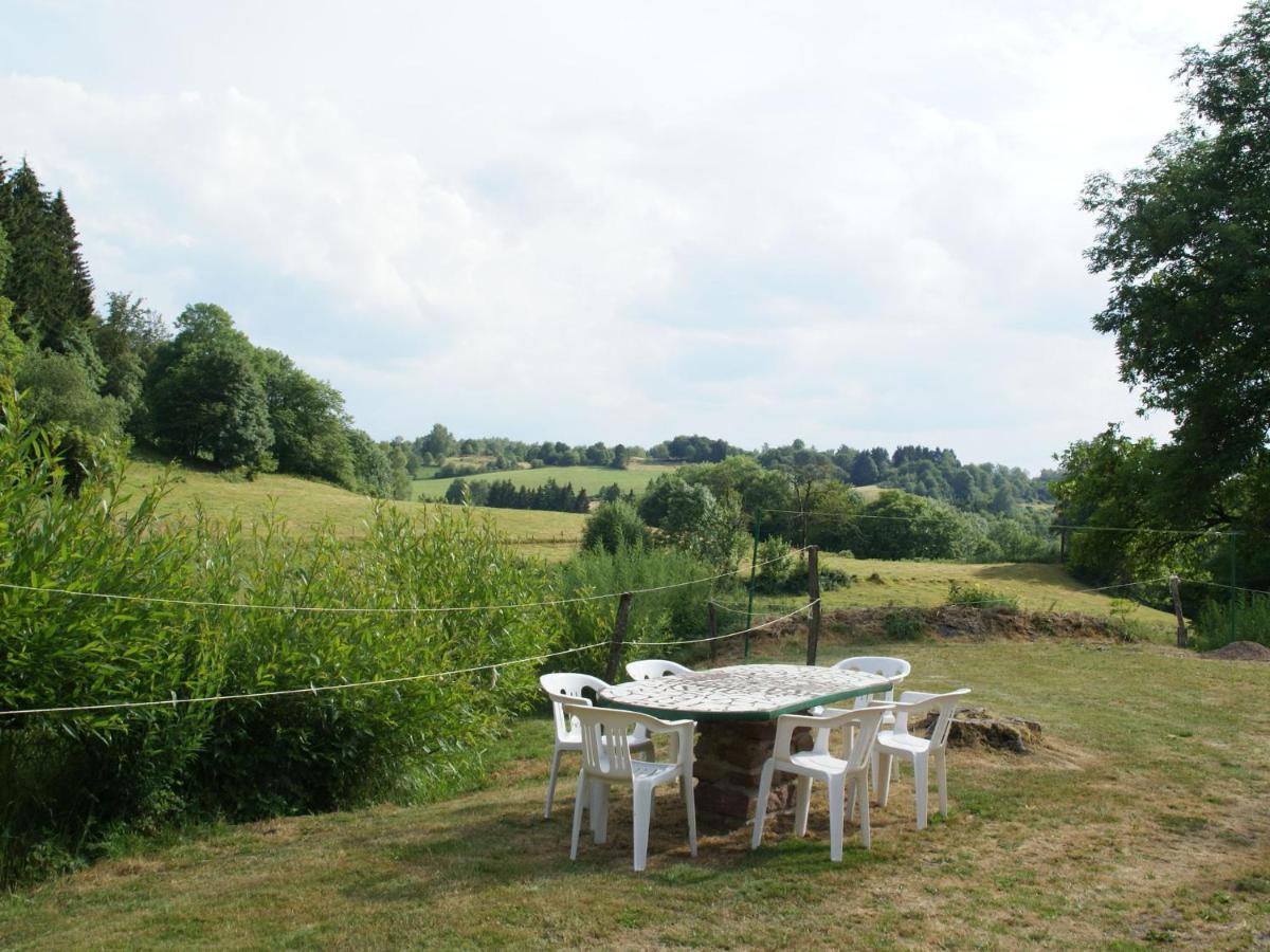 Spacious Holiday Home Near The Forest Esmoulieres 客房 照片